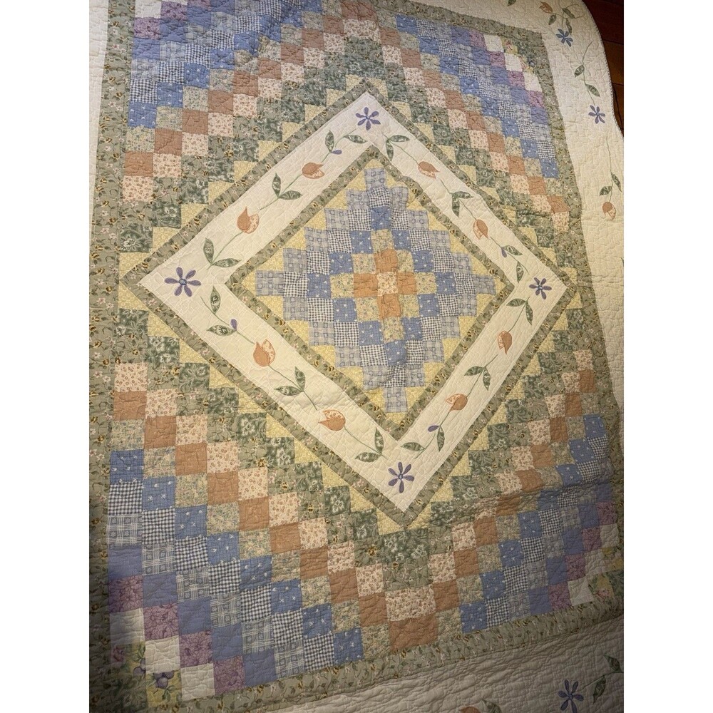 Vintage Handmade Beautiful "Trip Around the World"  Quilt Twin Size 83” X 66” - Picture 2 of 11